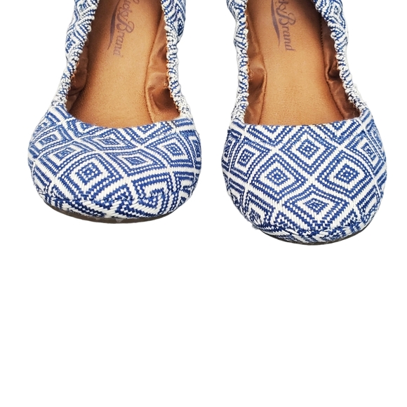 Lucky Brand Erin Blue White Diamond Textile Flats Size 6.5 - Picture 6 of 9
